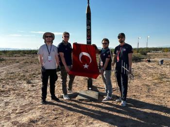 Üniversitemiz Marmara Roket Takımı Amerika’daki Roket Yarışmasında Ödül Kazandı